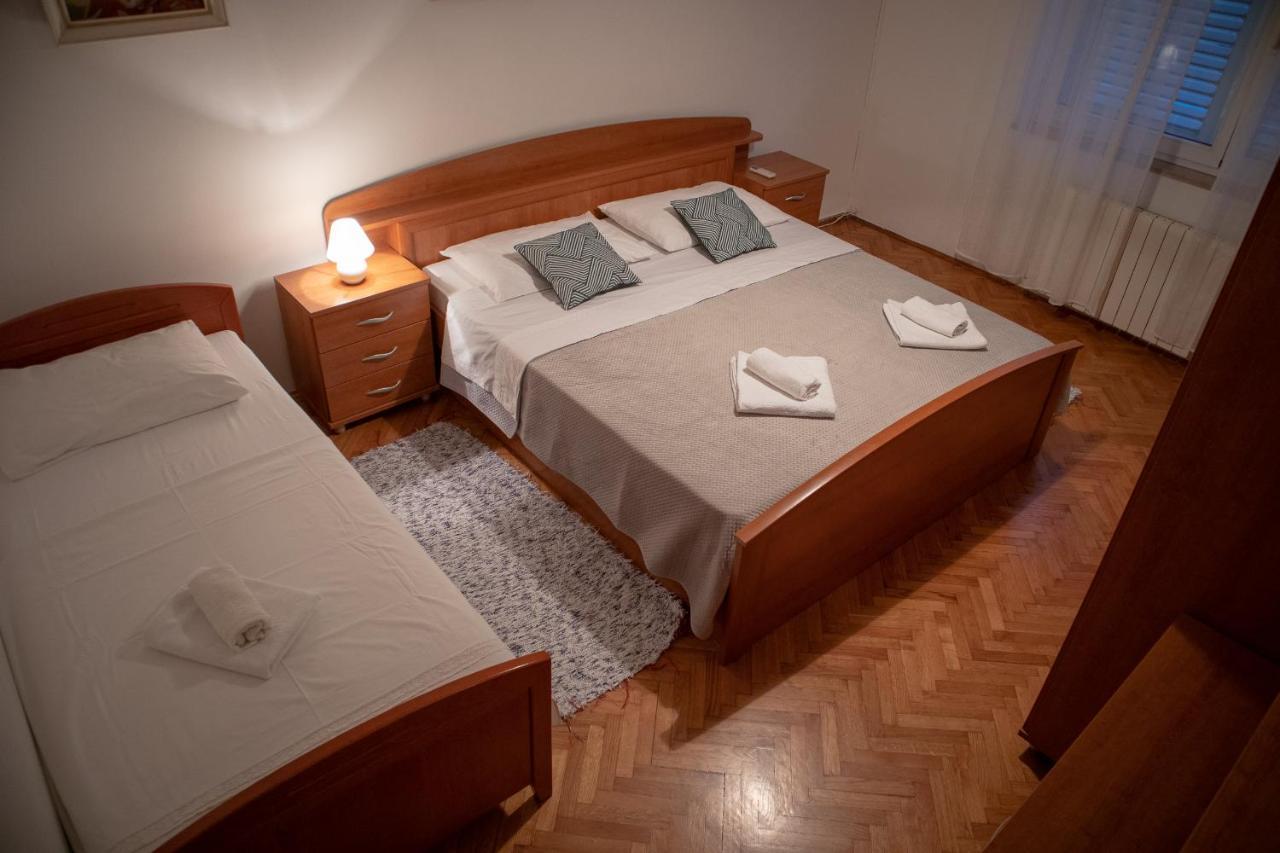 Apartamento Viollet Omiš Exterior foto